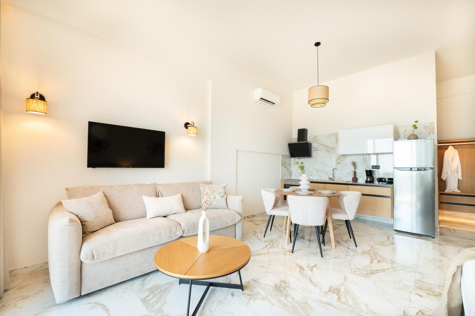 Petradi Suites Kalamata Ngoại thất bức ảnh