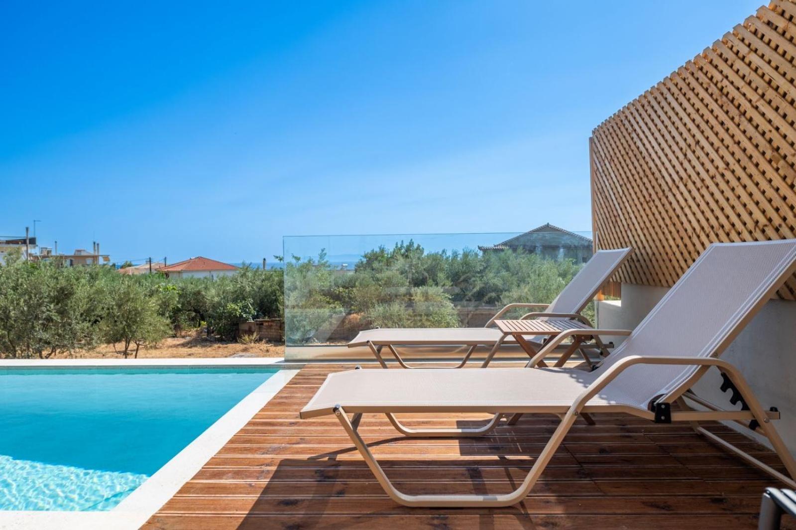 Petradi Suites Kalamata Ngoại thất bức ảnh