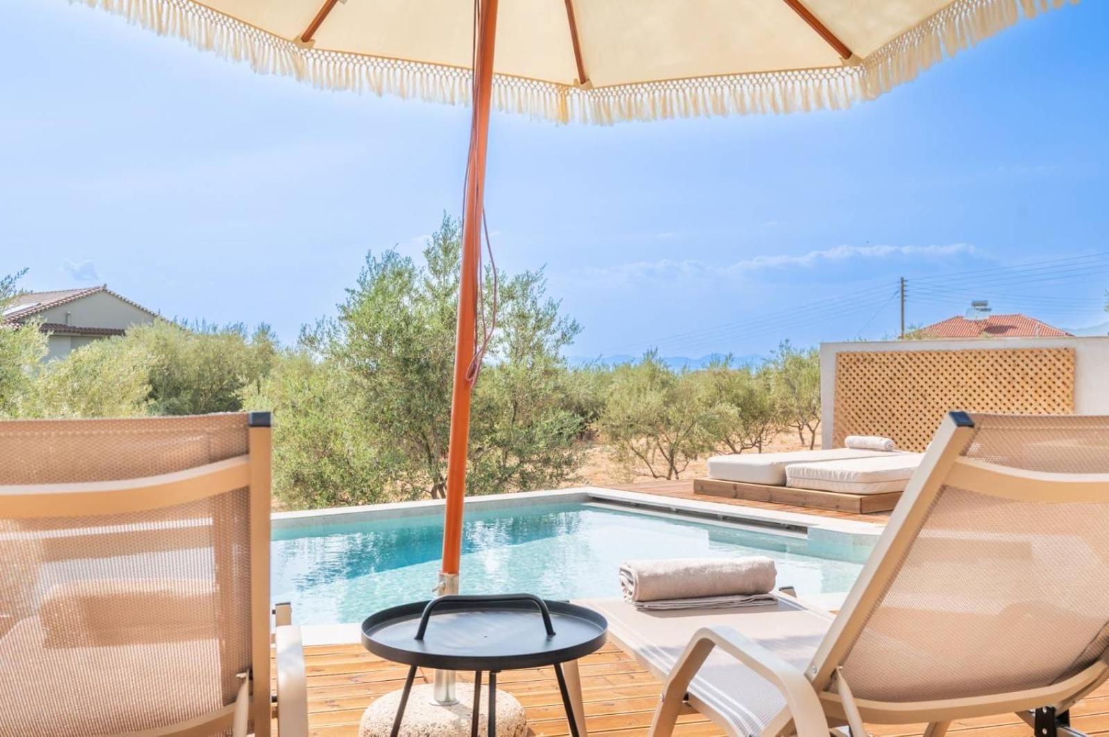 Petradi Suites Kalamata Ngoại thất bức ảnh