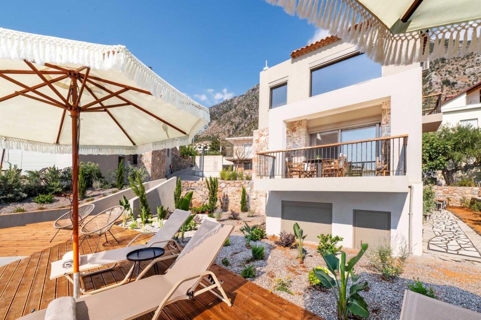 Petradi Suites Kalamata Ngoại thất bức ảnh