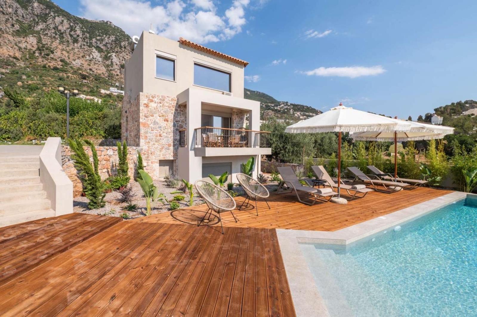 Petradi Suites Kalamata Ngoại thất bức ảnh
