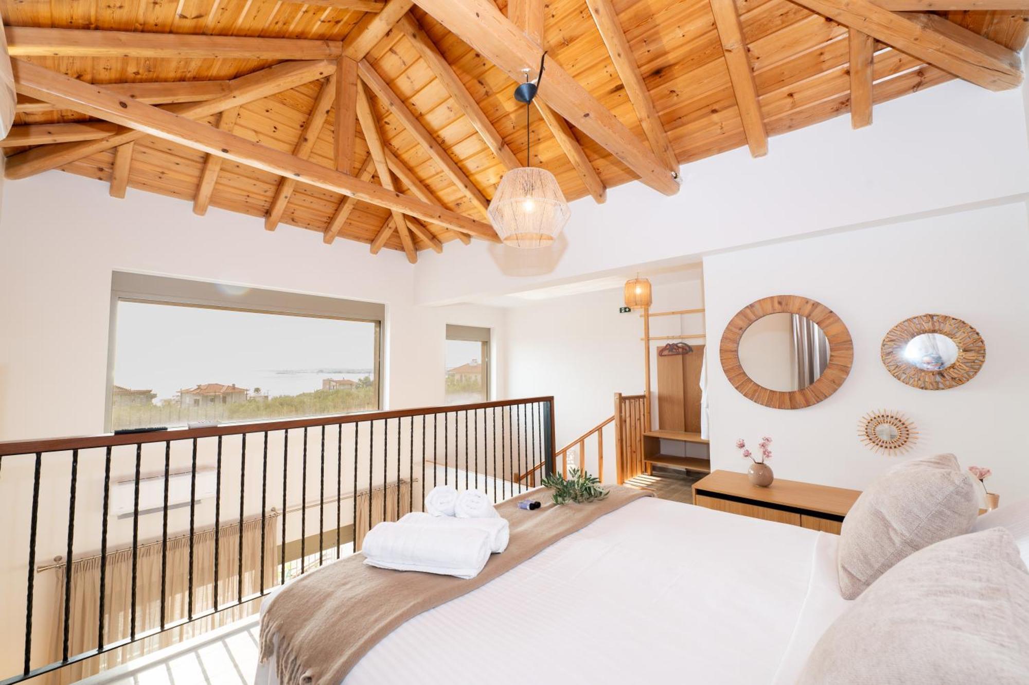 Petradi Suites Kalamata Ngoại thất bức ảnh