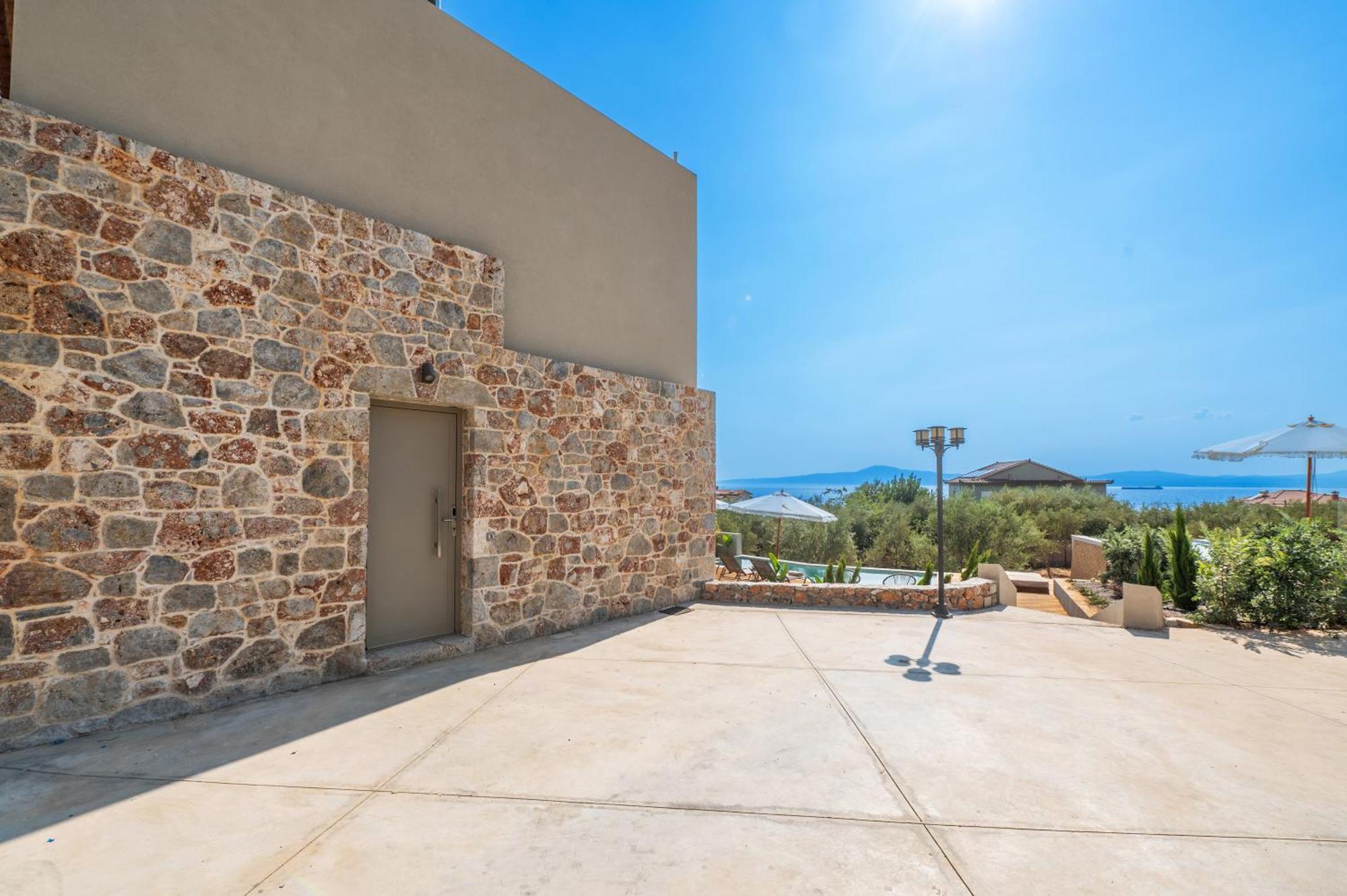 Petradi Suites Kalamata Ngoại thất bức ảnh