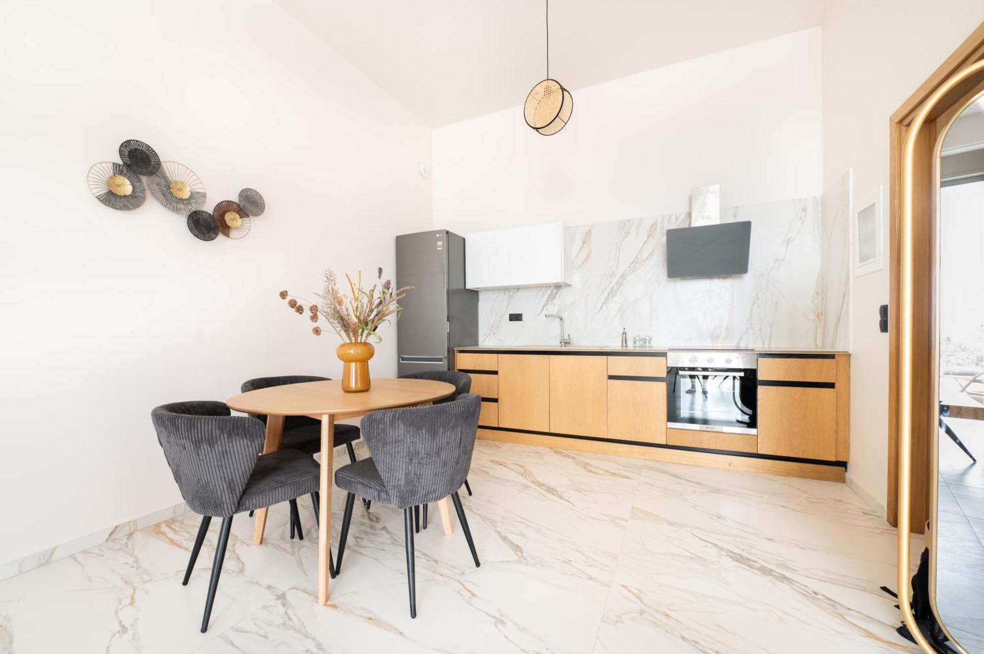 Petradi Suites Kalamata Ngoại thất bức ảnh