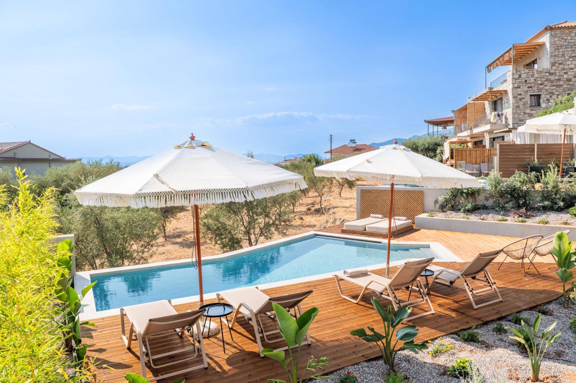 Petradi Suites Kalamata Ngoại thất bức ảnh