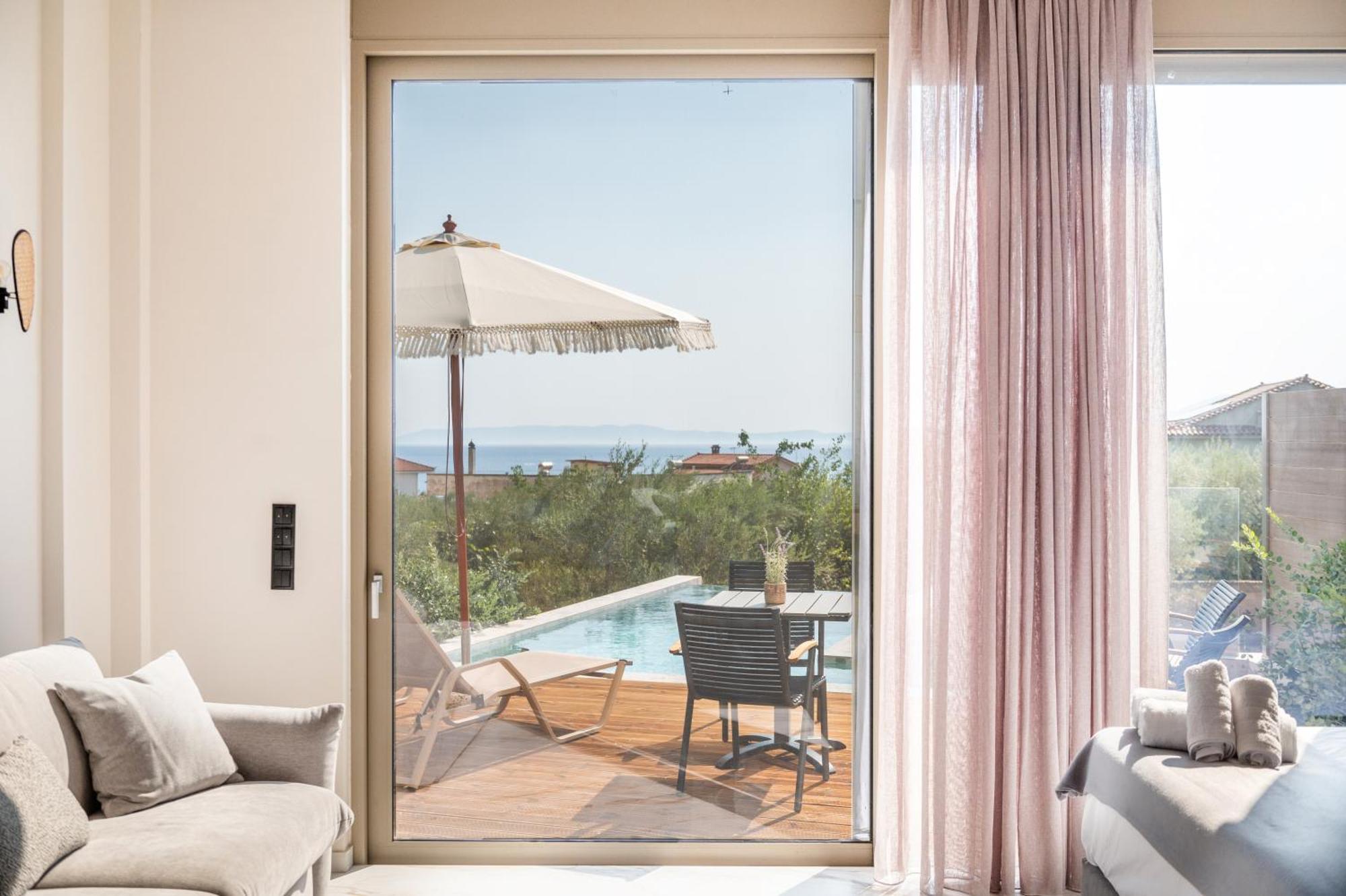 Petradi Suites Kalamata Ngoại thất bức ảnh